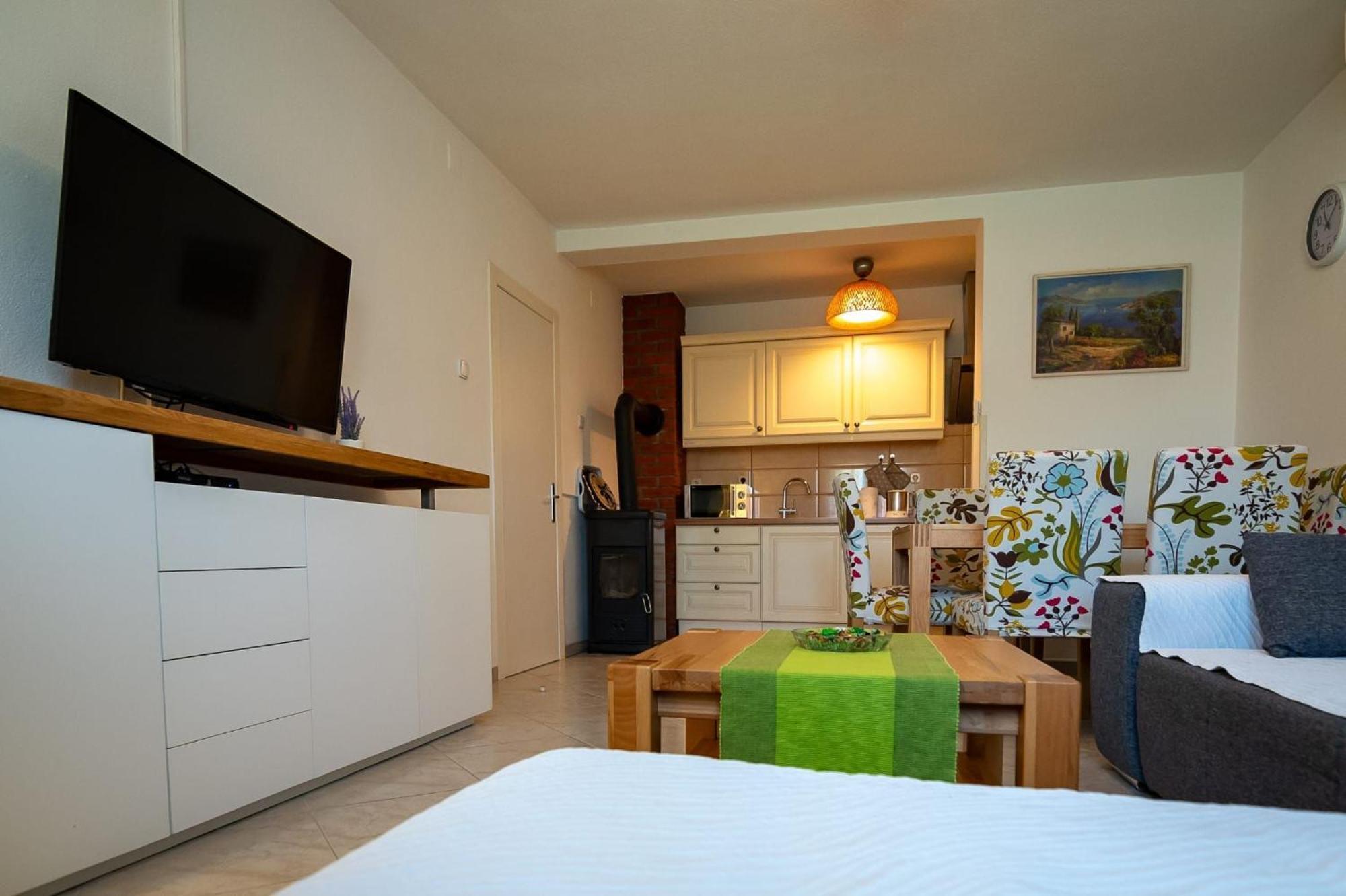 Apartments Kaja Postira Zewnętrze zdjęcie